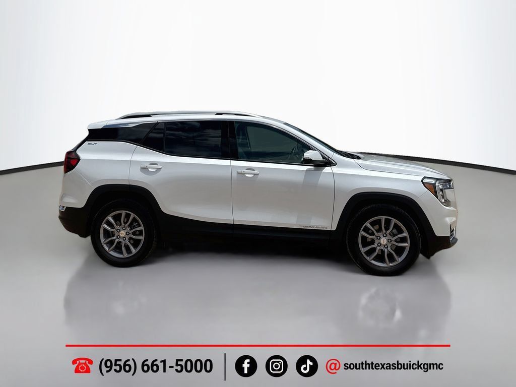 Used 2023 GMC Terrain SLT w/ Infotainment Package II FWD image 9