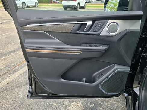 New 2026 Buick Enclave Avenir w/ Super Cruise Package image 11