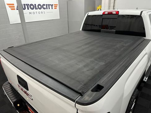 Used 2018 GMC Sierra 1500 SLT w/ SLT Premium Package AWD/4WD image 11