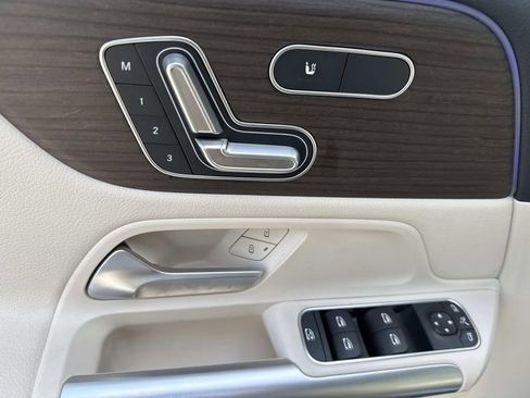 Used 2025 Mercedes-Benz GLA 250 image 20