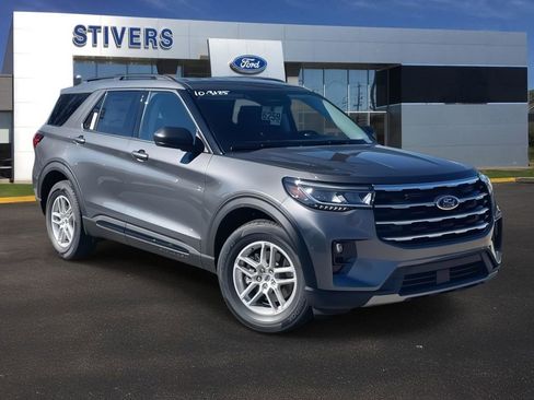 New 2026 Ford Explorer Active w/ Active Comfort Package RWD image 1