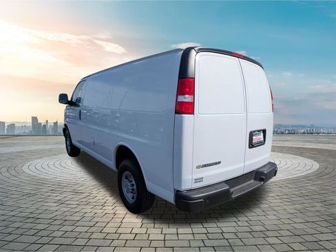 Used 2024 Chevrolet Express 2500 RWD image 7