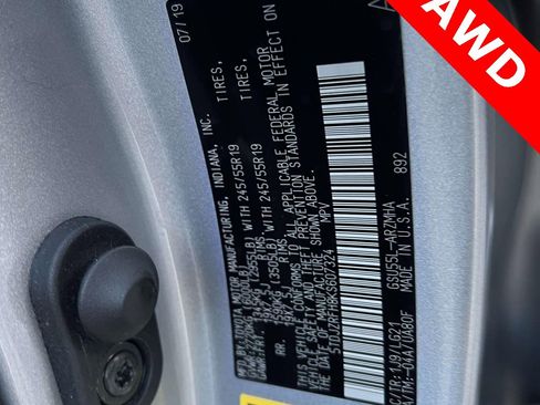 Used 2019 Toyota Highlander SE image 19