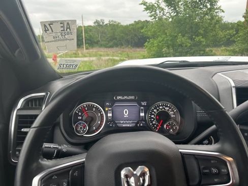 Used 2023 RAM 2500 Laramie AWD/4WD image 14