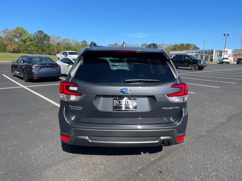 Used 2023 Subaru Forester Premium AWD/4WD image 15