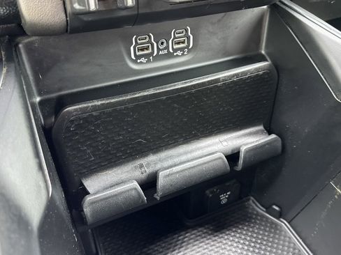 Used 2020 RAM 1500 Laramie w/ Sport Appearance Package AWD/4WD image 16