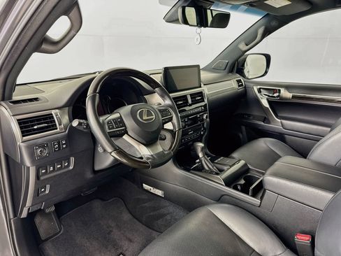 Used 2022 Lexus GX 460 Luxury w/ Off Road Package AWD/4WD image 10