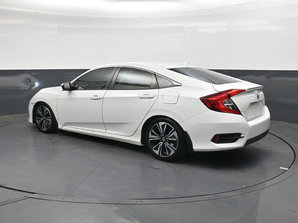 Certified 2018 Honda Civic EX-T image 6