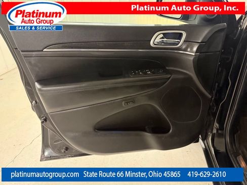 Used 2018 Jeep Grand Cherokee Limited AWD/4WD image 28