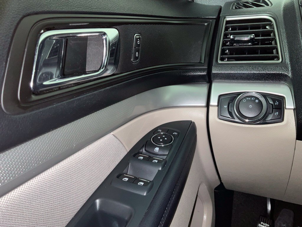 Used 2018 Ford Explorer FWD image 20