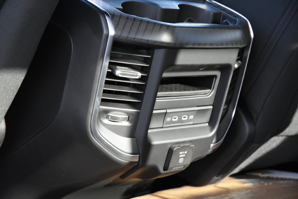 New 2026 RAM 1500 Big Horn AWD/4WD image 31