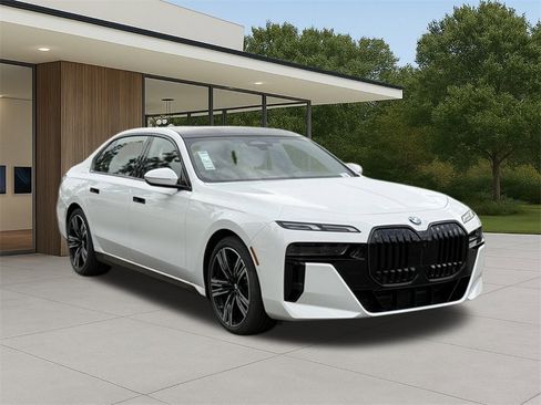 New 2026 BMW 740i 740i w/ Premium Package image 6