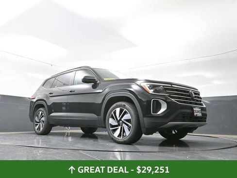 Used 2024 Volkswagen Atlas SE image 50