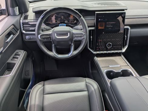 New 2026 GMC Acadia Denali w/ Super Cruise Package FWD image 15