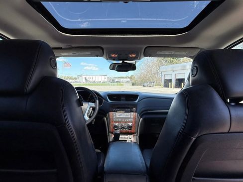 Used 2014 Chevrolet Traverse LT w/ LPO, 'HIT The Road' Package image 24