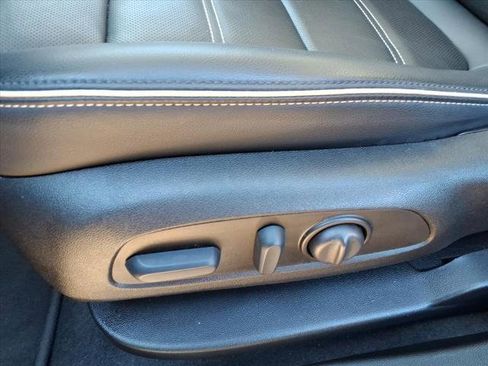 Certified 2023 GMC Acadia Denali w/ Denali Technology Package image 20