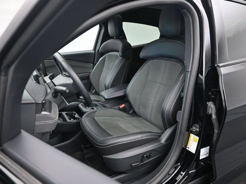 Certified 2025 Ford Mustang Mach-E GT AWD/4WD image 9