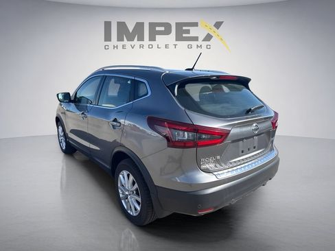Used 2022 Nissan Rogue Sport SV AWD/4WD image 2