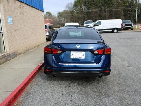 Used 2021 Nissan Altima 2.5 SR w/ SR Premium Package image 5