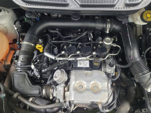 Used 2019 Ford EcoSport SE image 30