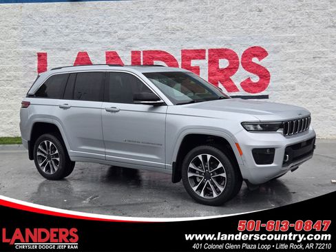 Used 2022 Jeep Grand Cherokee Overland w/ MOPAR Finishing Package AWD/4WD image 1
