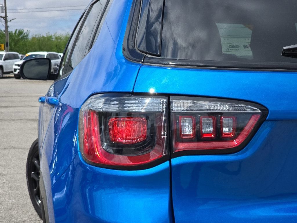 Certified 2026 Jeep Compass Latitude AWD/4WD image 12