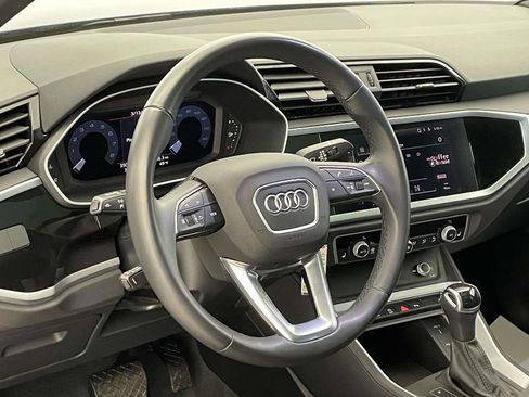 Certified 2022 Audi Q3 2.0T Premium w/ Convenience Package image 4