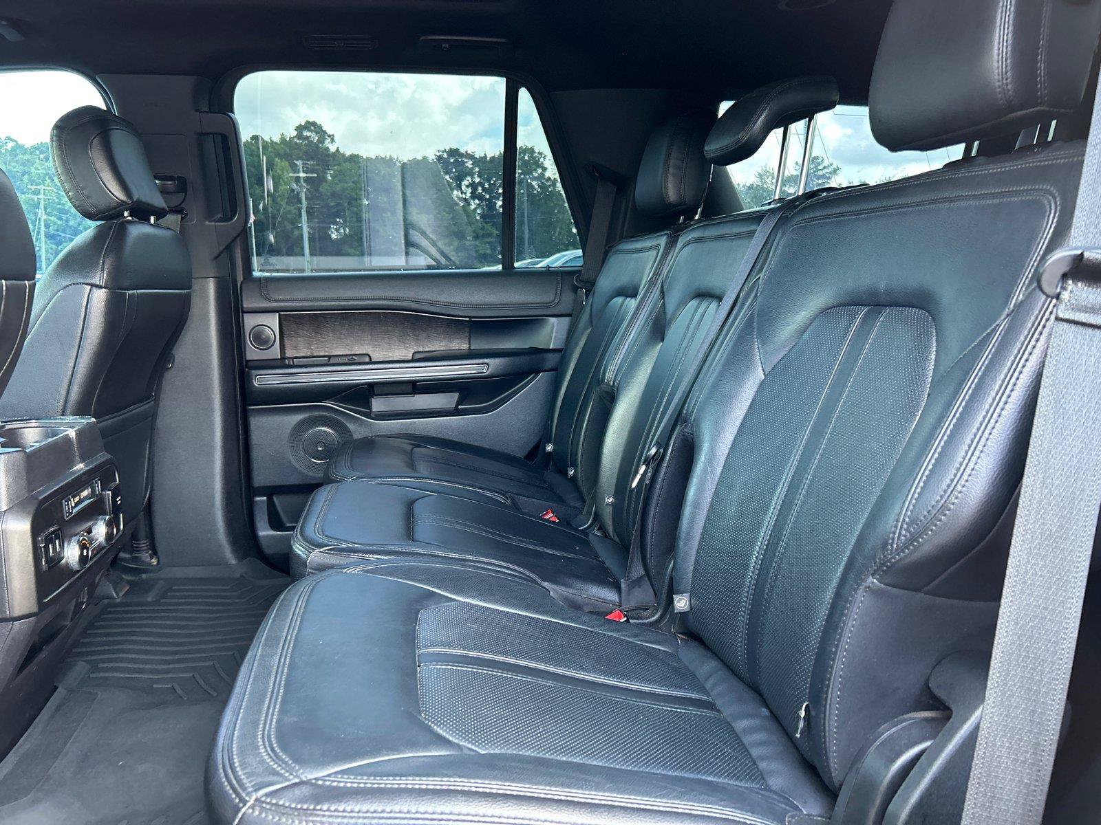 Used 2019 Ford Expedition Limited w/ Equipment Group 301A RWD image 37