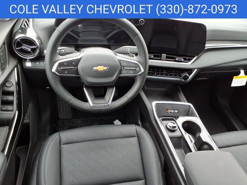 New 2026 Chevrolet Equinox LT w/ Convenience Package II AWD/4WD image 6