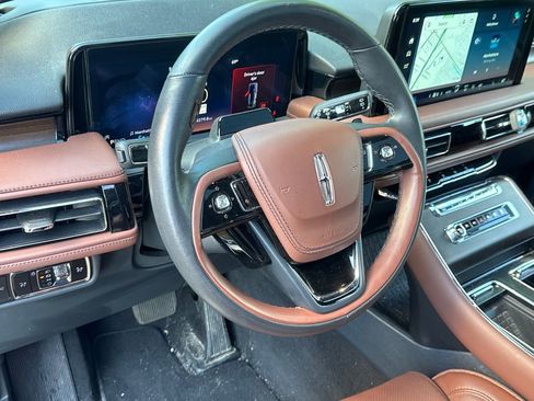 Used 2025 Lincoln Aviator Reserve w/ Equipment Group 201A AWD/4WD image 5