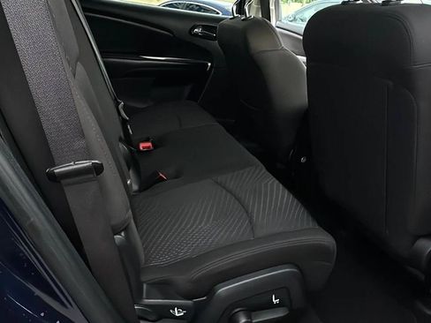 Used 2017 Dodge Journey SE FWD image 32