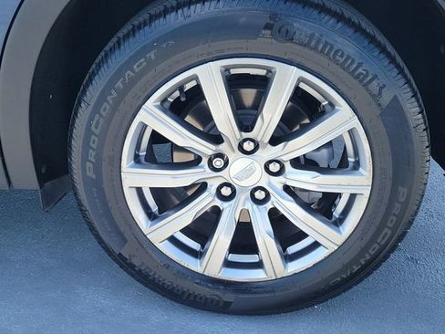 Certified 2022 Cadillac XT4 Premium Luxury w/ Enhanced Visibility Package FWD image 11