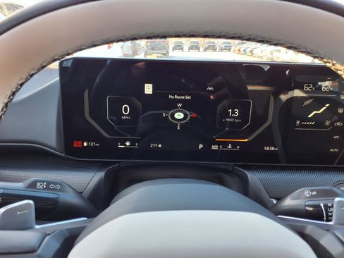 Used 2025 Kia K4 GT-Line w/ GT-Line Premium Package image 9