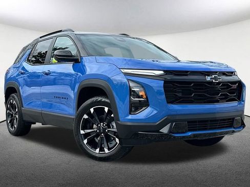 Used 2025 Chevrolet Equinox RS w/ Safety and Technology Package image 2