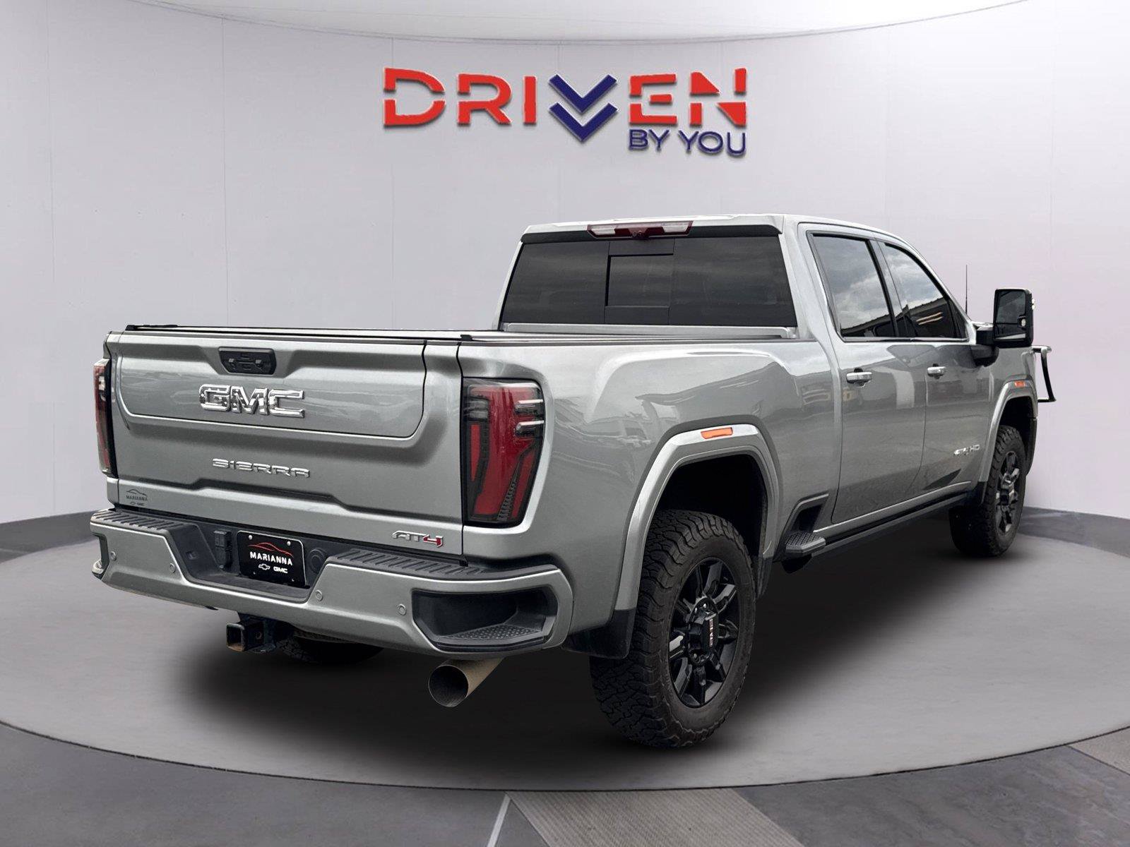 Used 2025 GMC Sierra 2500 AT4 w/ AT4 Premium Plus Package AWD/4WD image 4