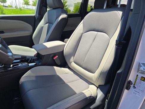 Certified 2026 Subaru Forester Limited AWD/4WD image 25