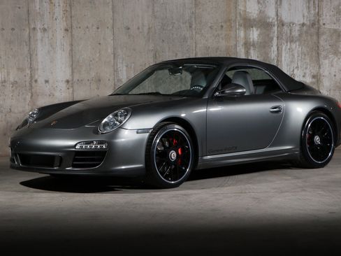 Used 2012 Porsche 911 Carrera 4 GTS AWD/4WD image 19