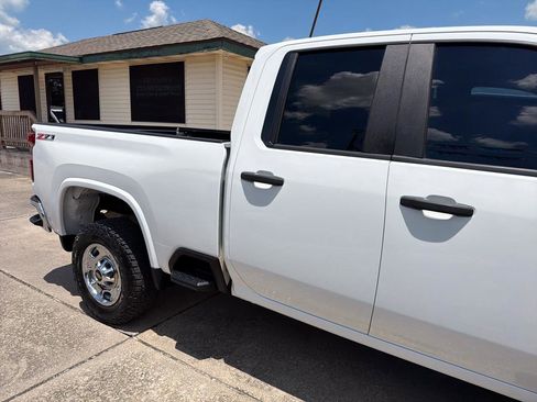 Used 2020 Chevrolet Silverado 2500 W/T w/ WT Convenience Package AWD/4WD image 9