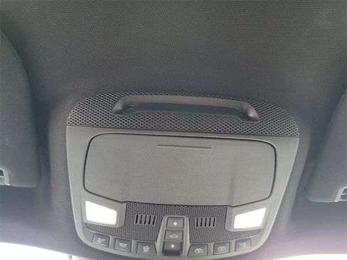 Used 2022 Ford Expedition Max Limited image 14