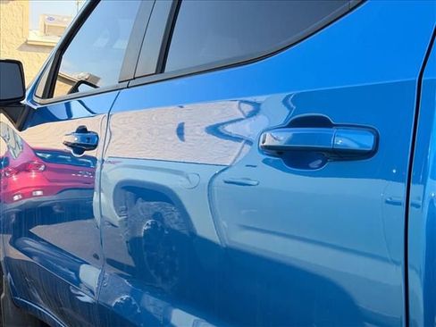 Used 2023 Chevrolet Silverado 1500 RST w/ Z71 Off-Road Package image 23