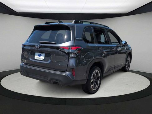 Used 2026 Subaru Forester Premium AWD/4WD image 8