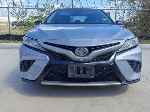 Used 2019 Toyota Camry XSE w/ Driver Assist Package FWD image 4