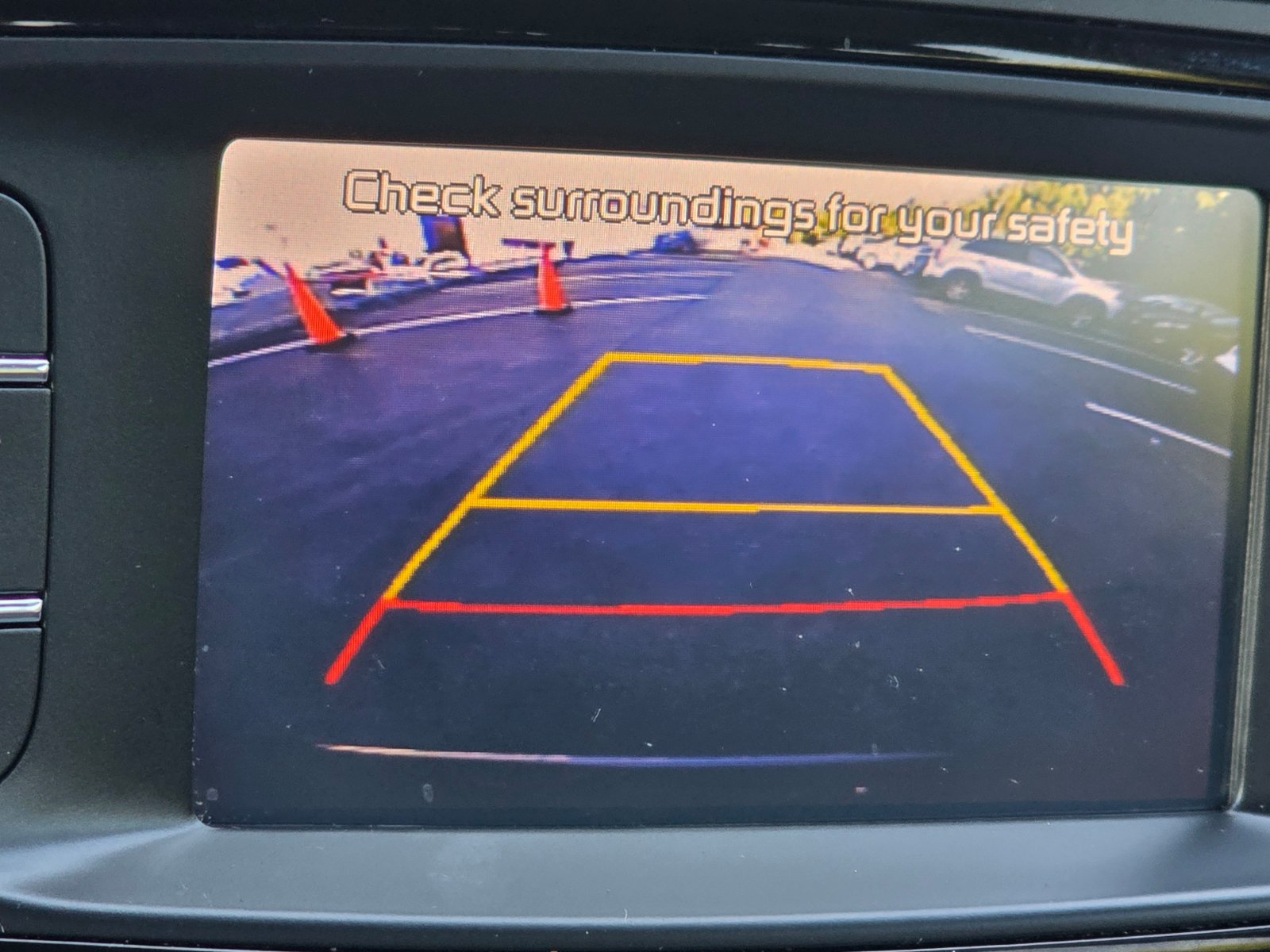 Used 2016 Kia Sorento 2WD LX w/ LX Convenience Package image 17