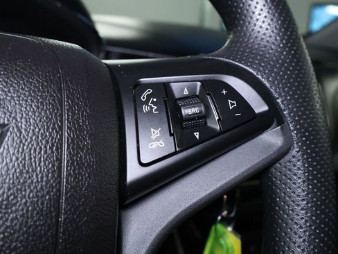 Used 2021 Chevrolet Trax LT image 18