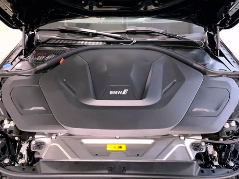 New 2026 BMW i4 xDrive40i w/ M Sport Package AWD/4WD image 16