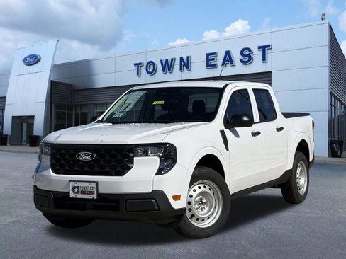 New 2025 Ford Maverick XL image 32