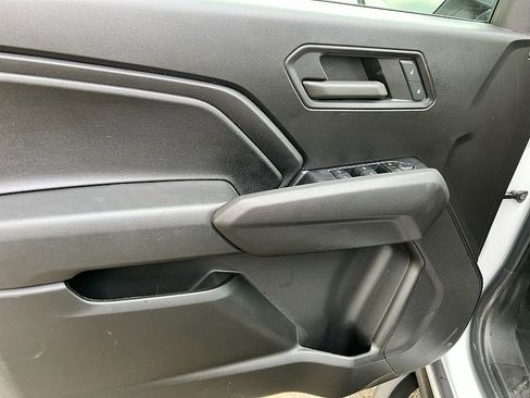 Used 2024 Chevrolet Colorado Trail Boss AWD/4WD image 17