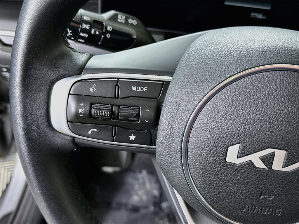 Used 2025 Kia K5 GT-Line w/ GT-Line Premium Package FWD image 23