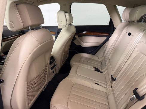 Certified 2023 Audi Q5 2.0T Premium Plus w/ Premium Plus Package AWD/4WD image 24