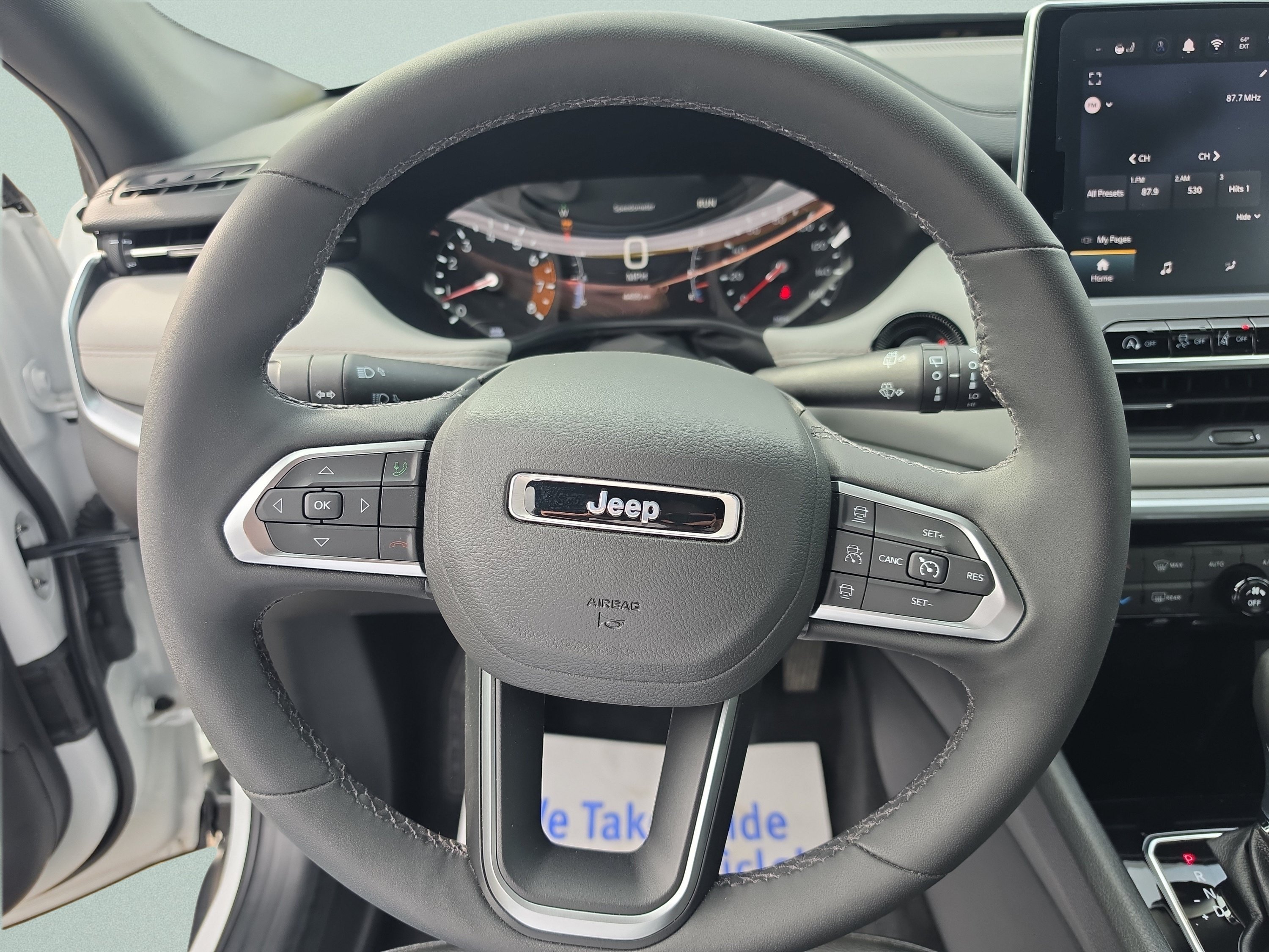 Used 2025 Jeep Compass Limited AWD/4WD image 14